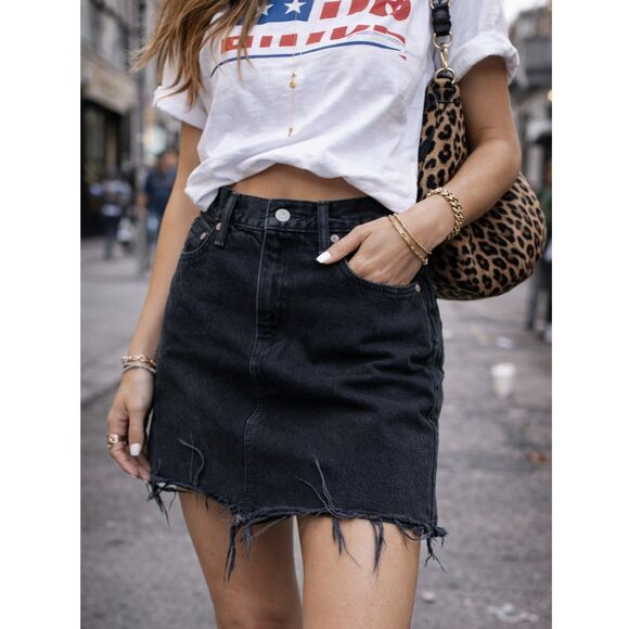 Levi's Dresses & Skirts - Vintage Levi's Black Fray Hem Denim Skirt  Women's Size 26